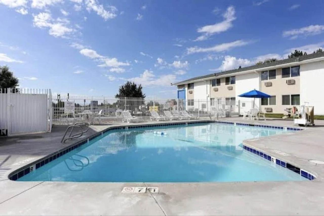 Hilltop Hotel Idaho Falls Exterior foto
